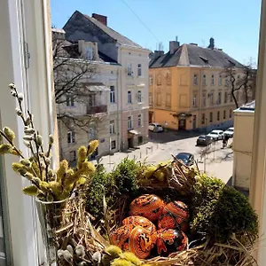 Апартаменты Homey On Vicheva Str., Львов